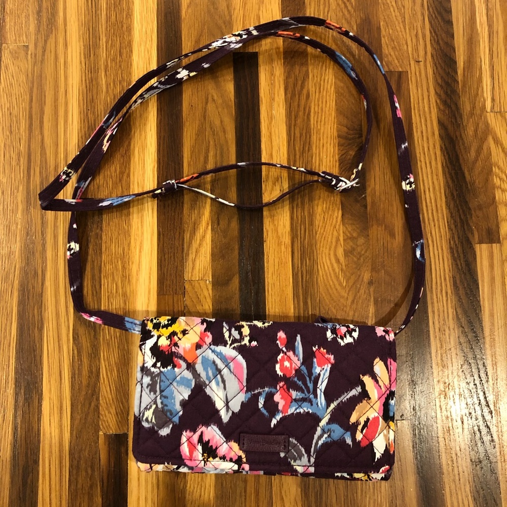 Vera Bradley quilted RFID cross body bag